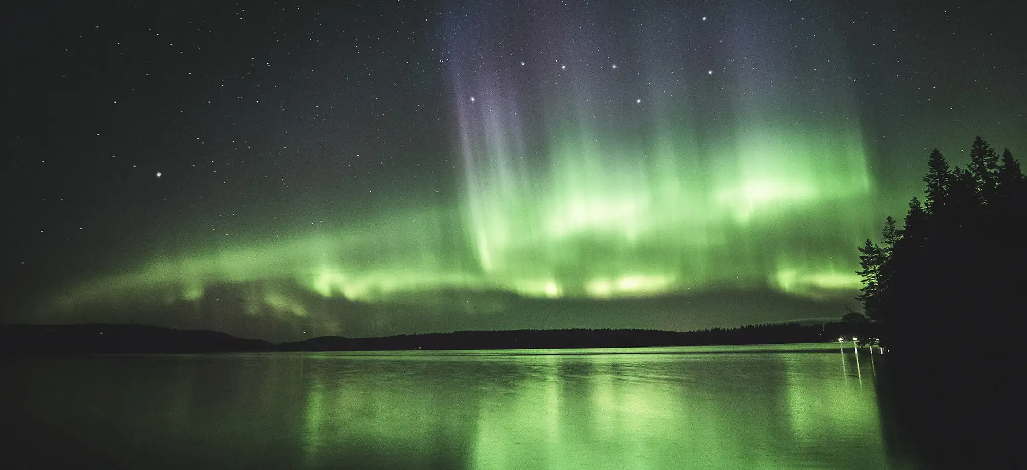 Tras las luces boreales