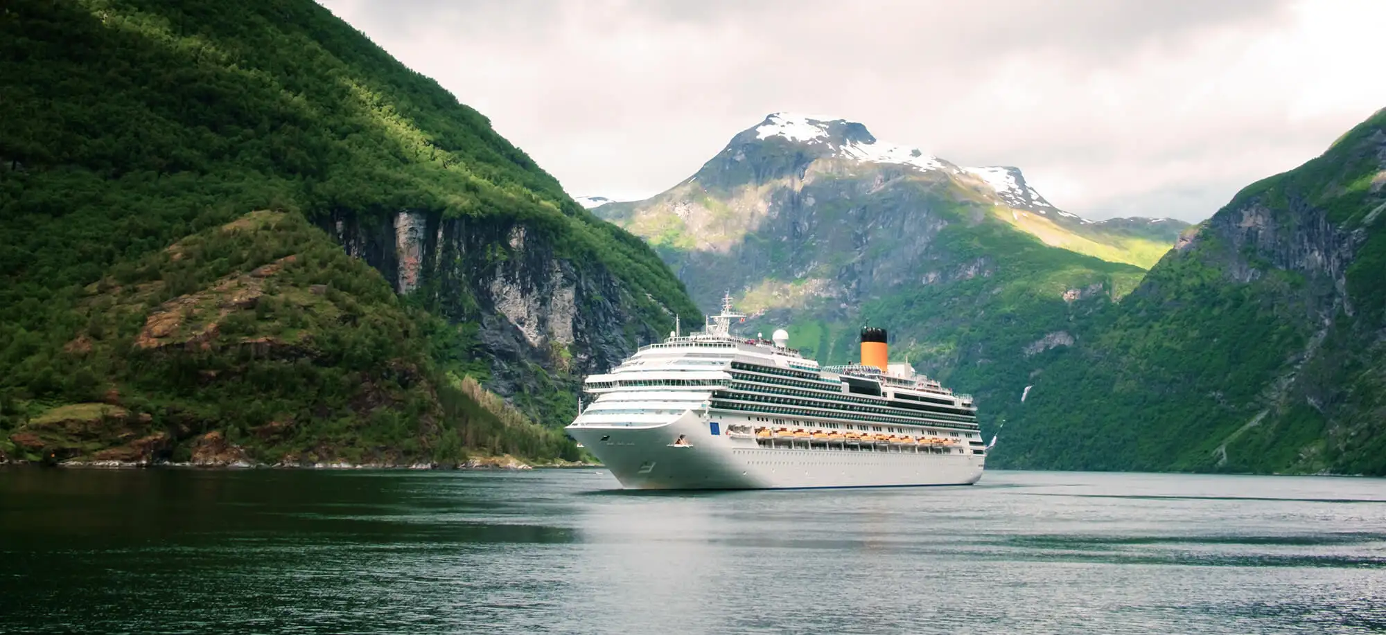 image-Galería-Crucero-Fiordos-3-desktop-2000x917px.jpg - Pangea Viajes