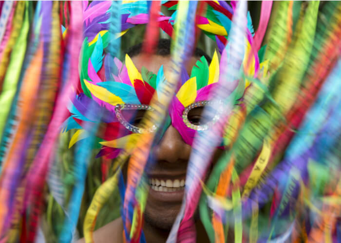 viaje_brasil_carnaval_salvador_bahia_mascara
