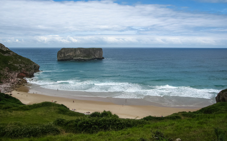 8.Playas de Andrín y Ballota