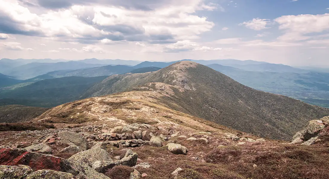 Cresta rocosa y cumbres de las White Mountains