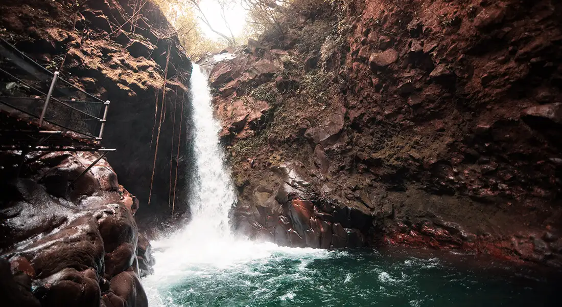 blog-cascada-oropendola.webp - Pangea Viajes