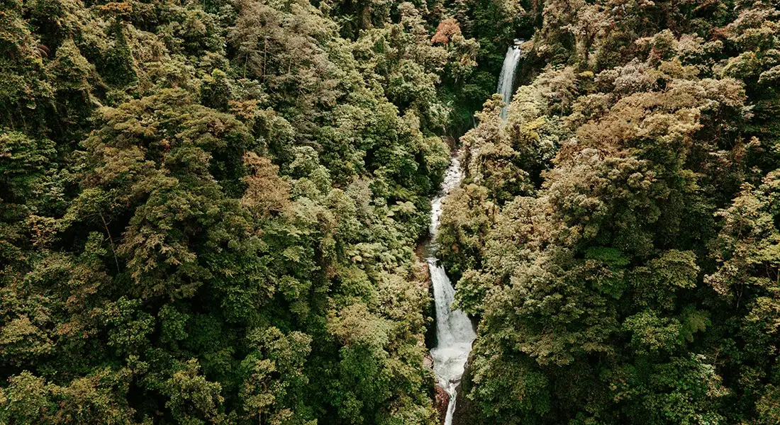 blog-las-cascadas-mas-espectaculares.webp - Pangea Viajes