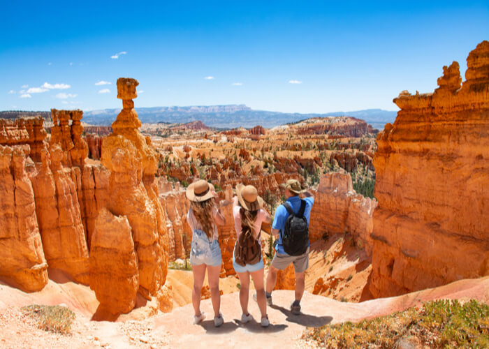Familia de viaje en Utah, Estados Unidos