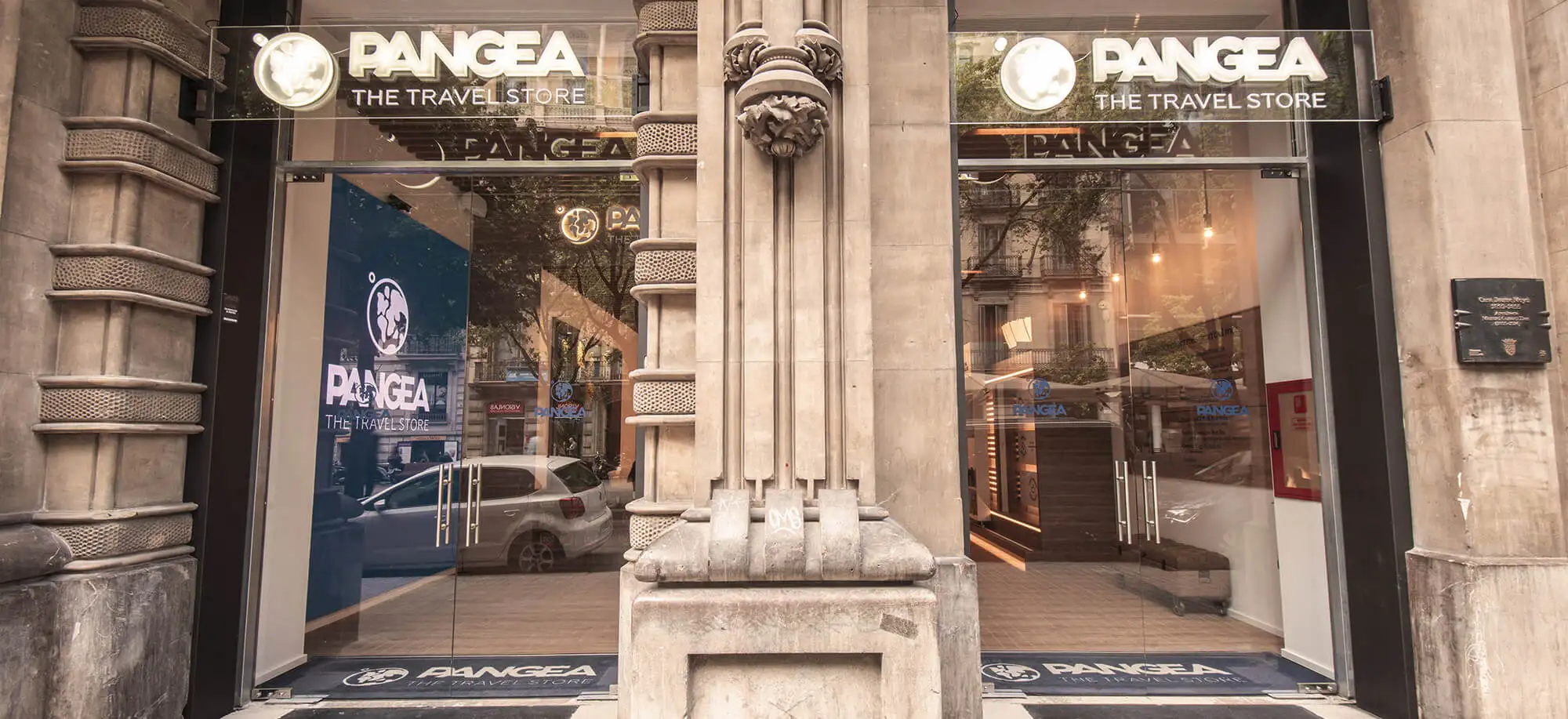 image-galeria-BCN-7-d.webp - Pangea Viajes