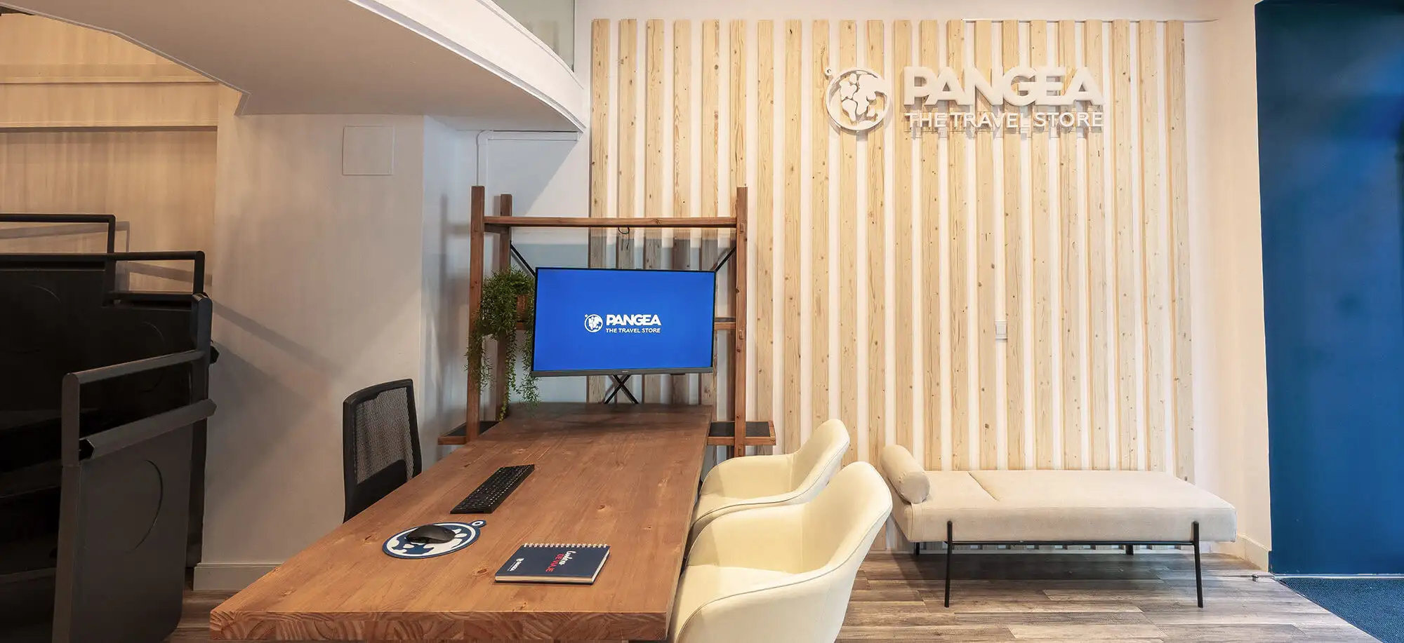 image-galeria-VLL-5-d.webp - Pangea Viajes