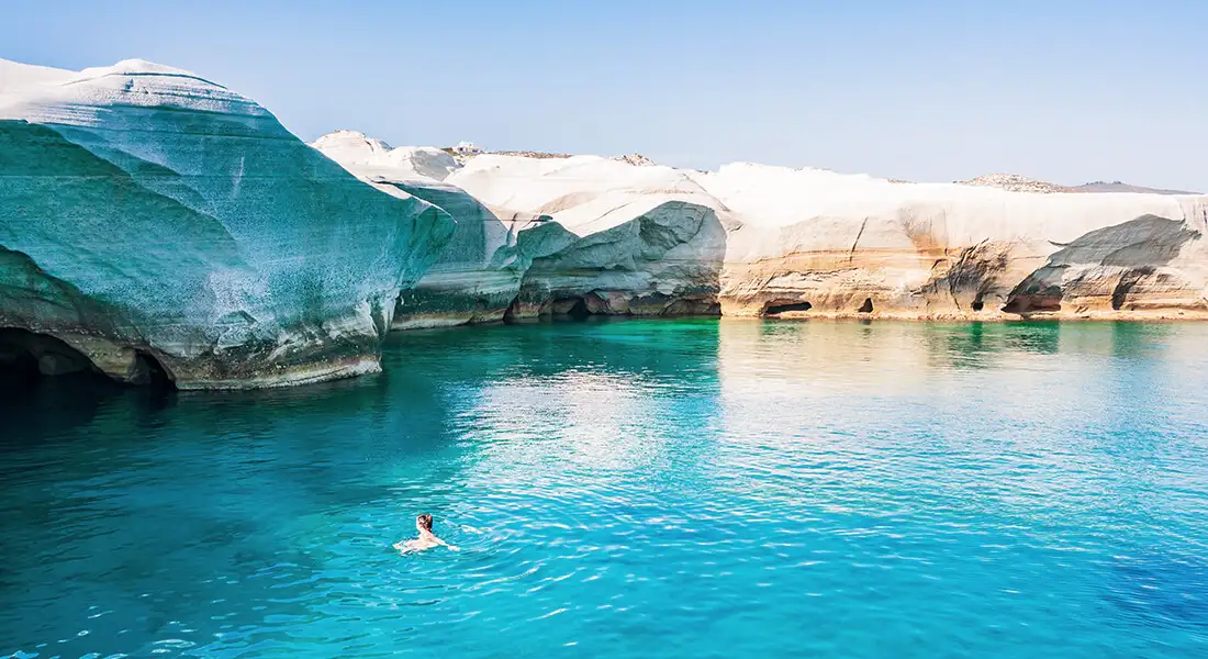 playas-espectaculares-milos.webp - Pangea Viajes