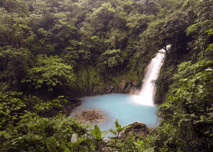 rio celeste que ver en costa rica