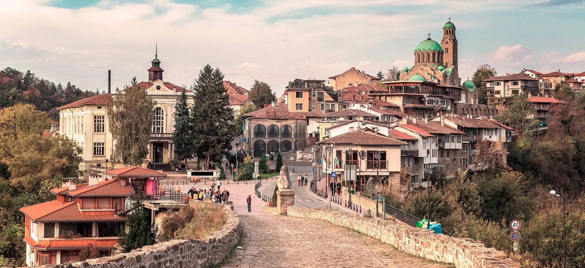 image-viajar-a-bulgaria-veliko-tarnovo-g2.webp - Pangea Viajes