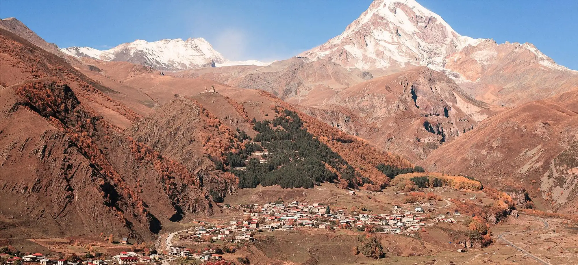 image-viajar-a-butan-monte-chomolhari-g1.webp - Pangea Viajes