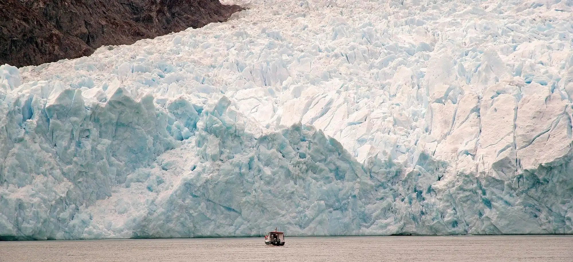 image-viajar-a-chile-PN-laguna-de-san-rafael-g3.webp - Pangea Viajes