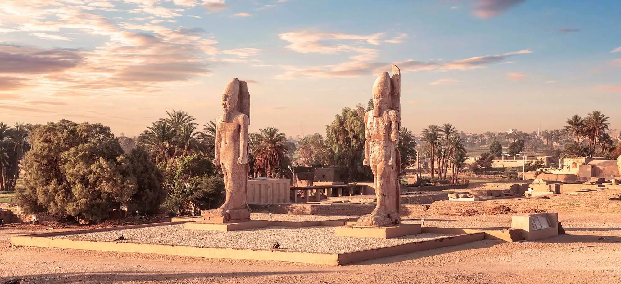 image-viajar-a-egipto-valle-de-los-reyes-g3.webp - Pangea Viajes