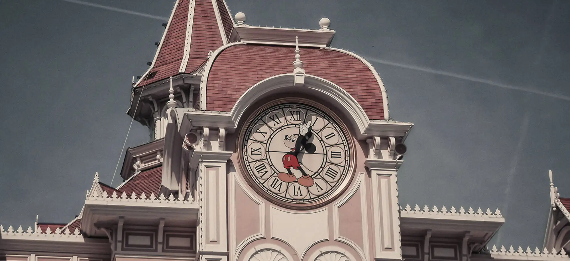 image-viajar-a-francia-disneyland-g-3.webp - Pangea Viajes