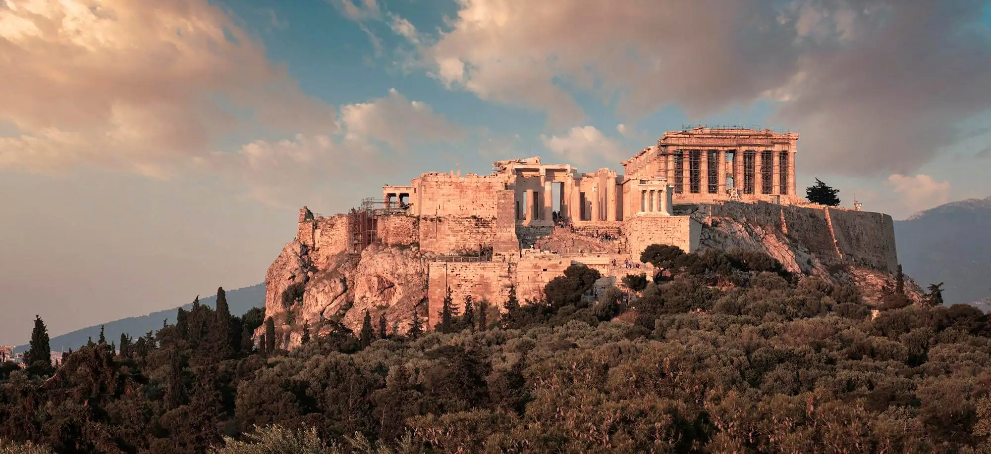 image-viajar-a-grecia-acropolis-de-atenas-g2.webp - Pangea Viajes