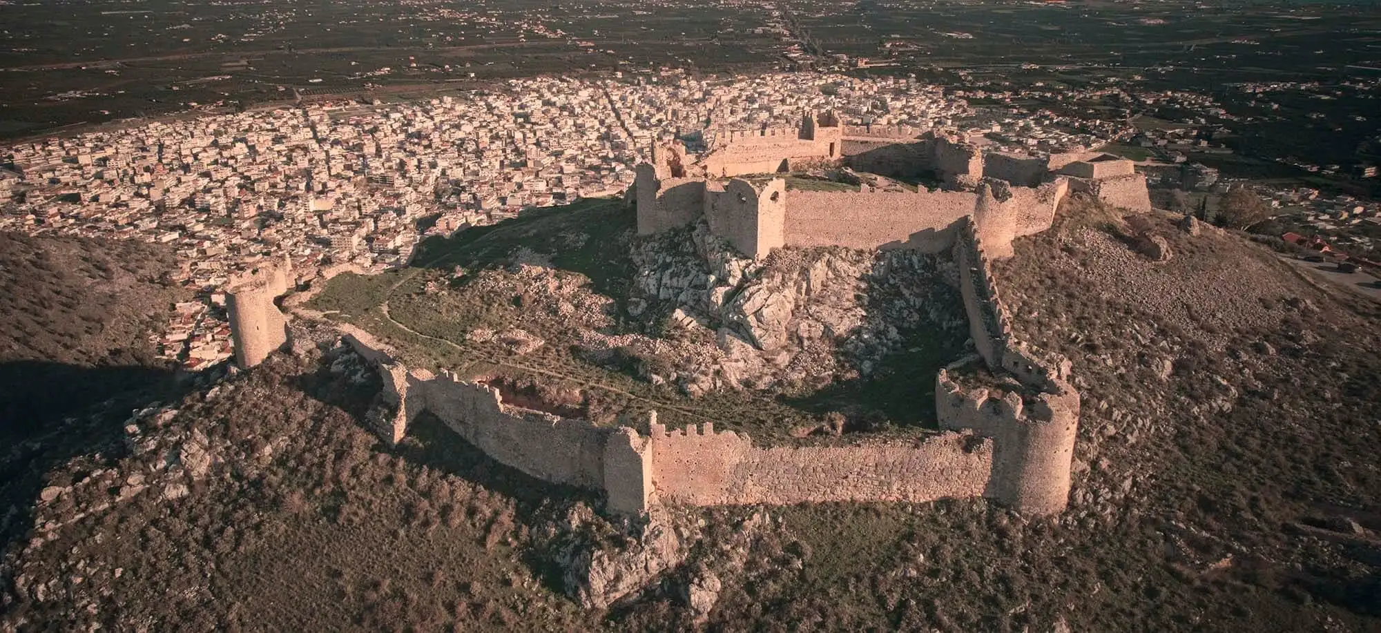 image-viajar-a-grecia-peloponeso-y-delfos-g1.webp - Pangea Viajes