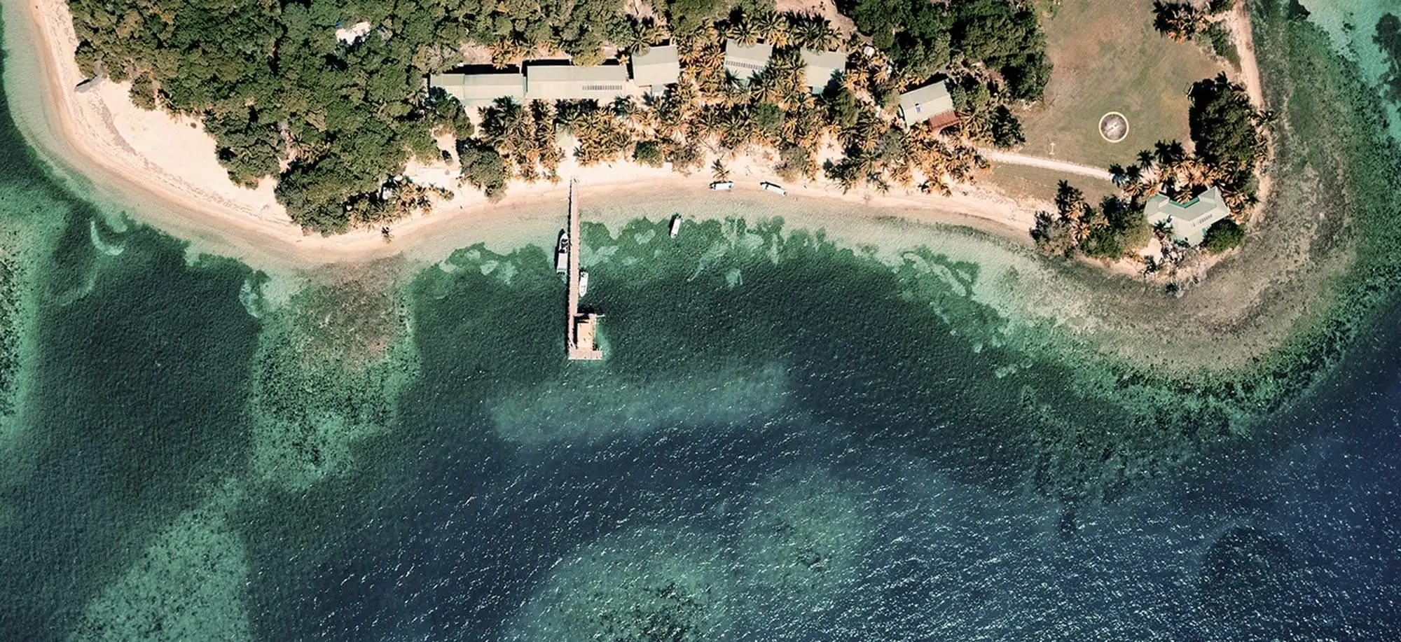 image-viajar-a-honduras-cayos cochinos-g-2.webp - Pangea Viajes