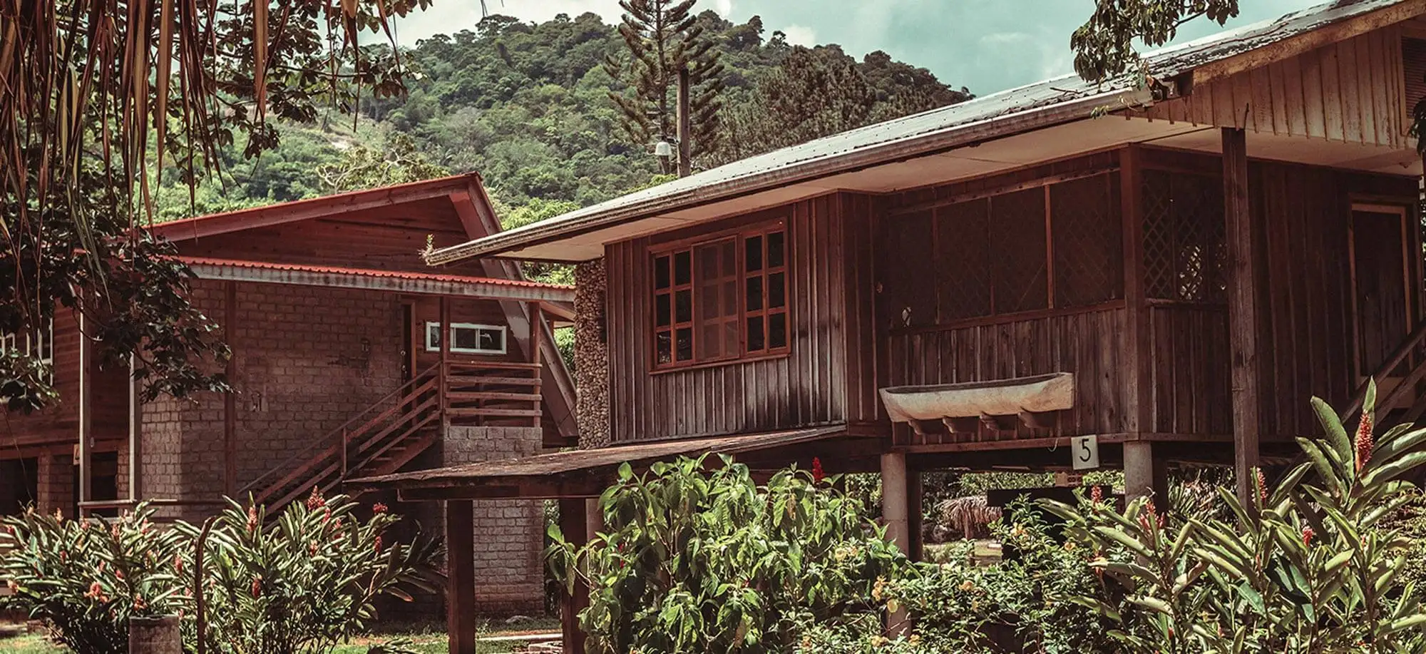 image-viajar-a-honduras-la ceiba-g-1.webp - Pangea Viajes