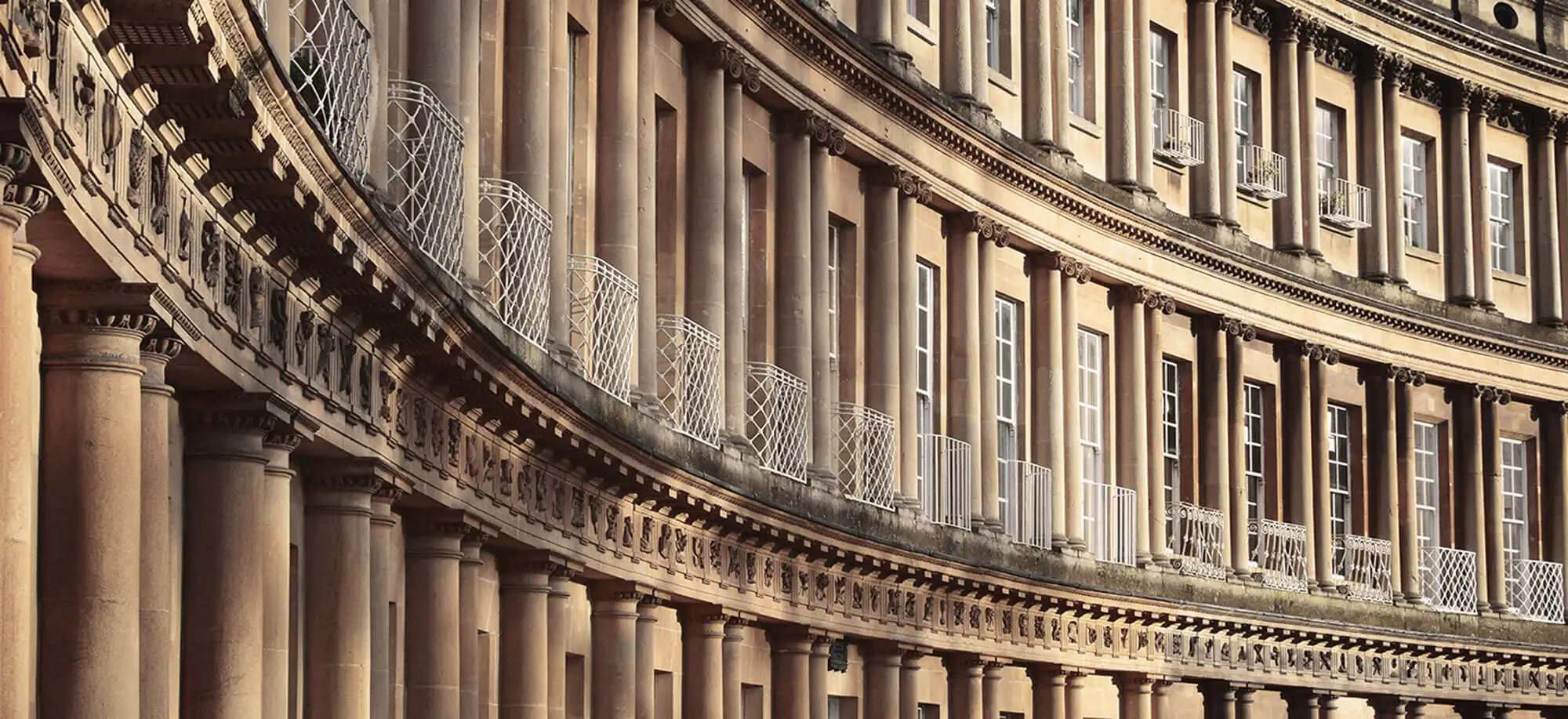 image-viajar-a-inglaterra-bath-g-2.webp - Pangea Viajes