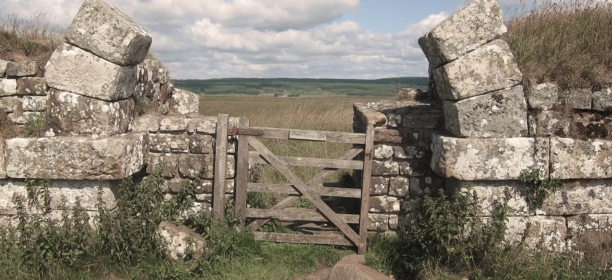 image-viajar-a-inglaterra-muro de adriano-g-1.webp - Pangea Viajes