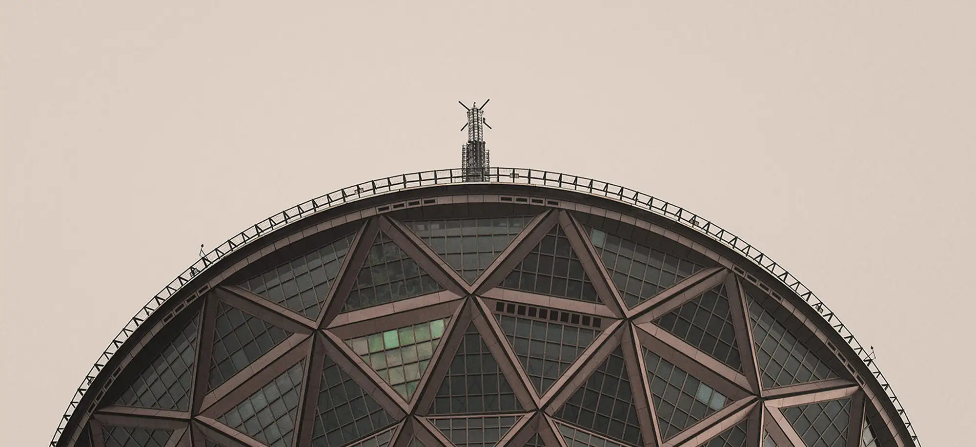 image-viajar-a-iran-teheran-g-2.webp - Pangea Viajes