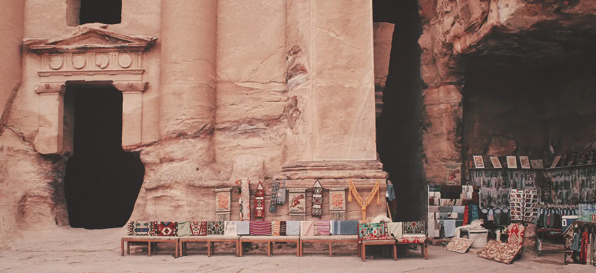 image-viajar-a-jordania-petra-g3.webp - Pangea Viajes