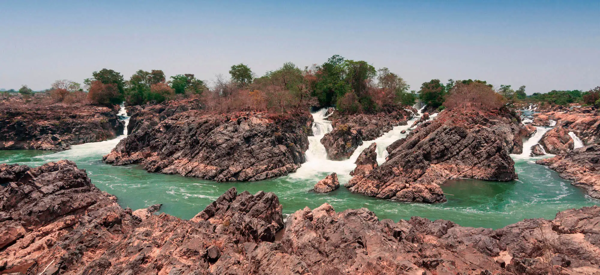 image-viajar-a-laos-isla-de-khong-g-1.webp - Pangea Viajes
