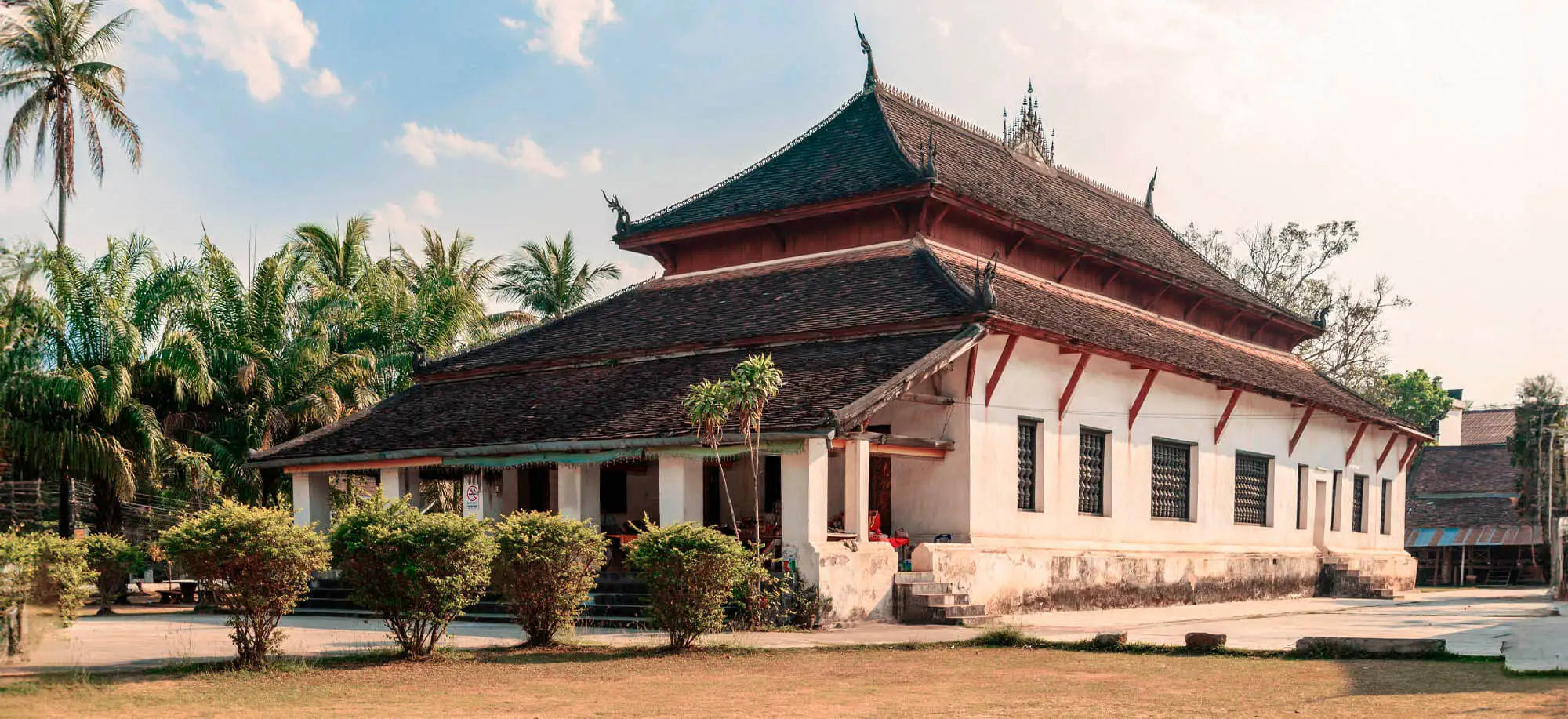 image-viajar-a-laos-wat-visoun-g-1.webp - Pangea Viajes