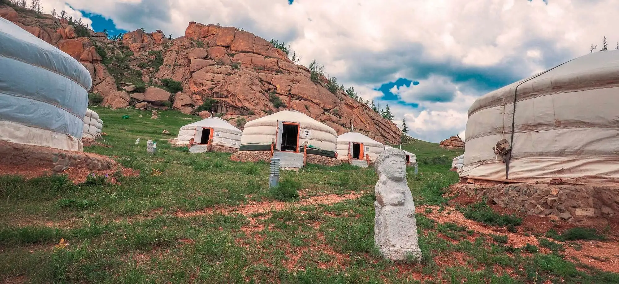 image-viajar-a-mongolia-parque-nacional-gorkhi-terelj-g-2.webp - Pangea Viajes