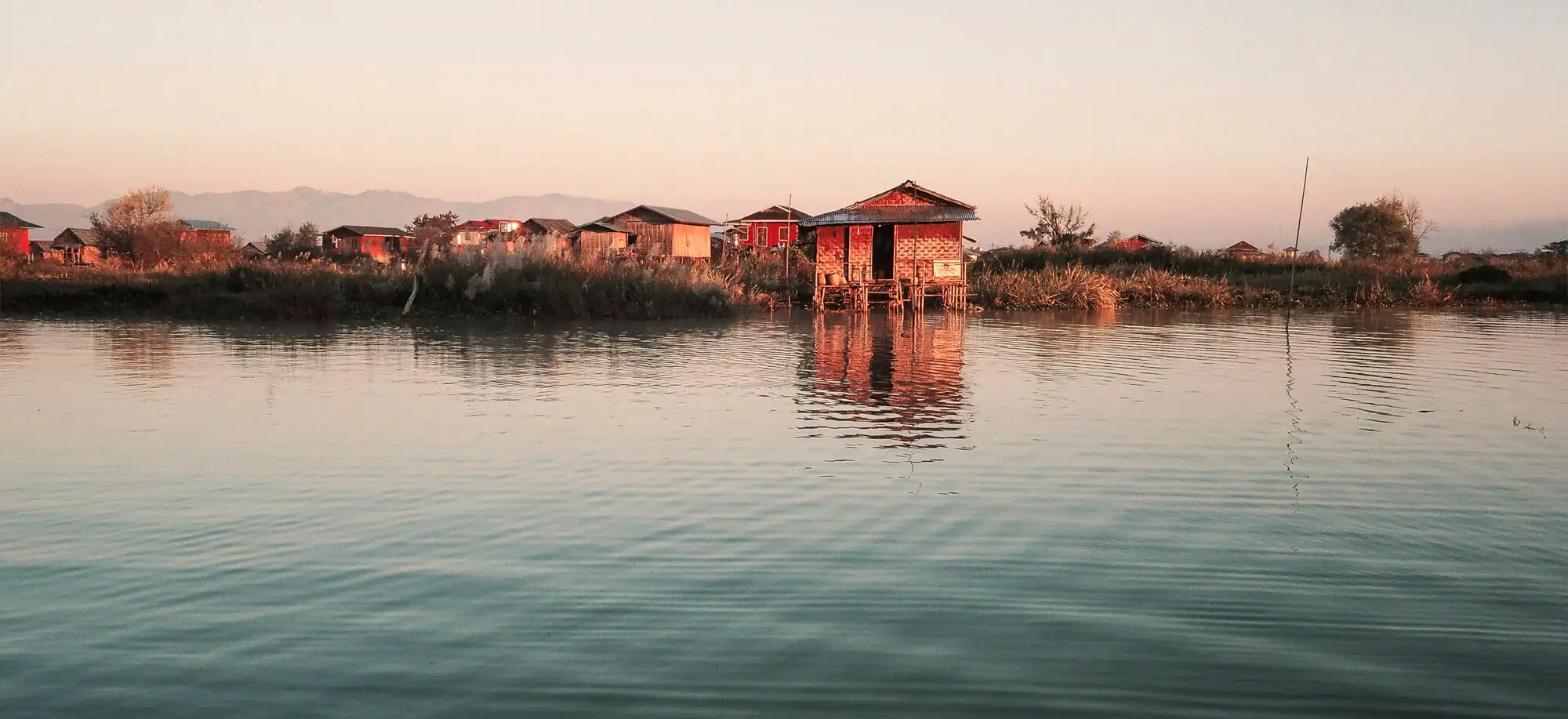 image-viajar-a-myanmar-lago-inle-g-3.webp - Pangea Viajes