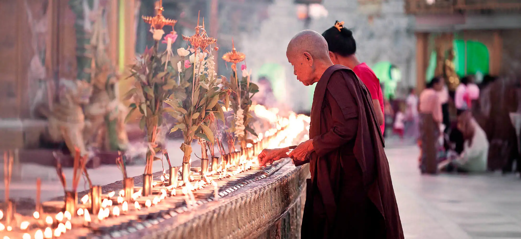 image-viajar-a-myanmar-pagoda-shwedagon-g-2.webp - Pangea Viajes