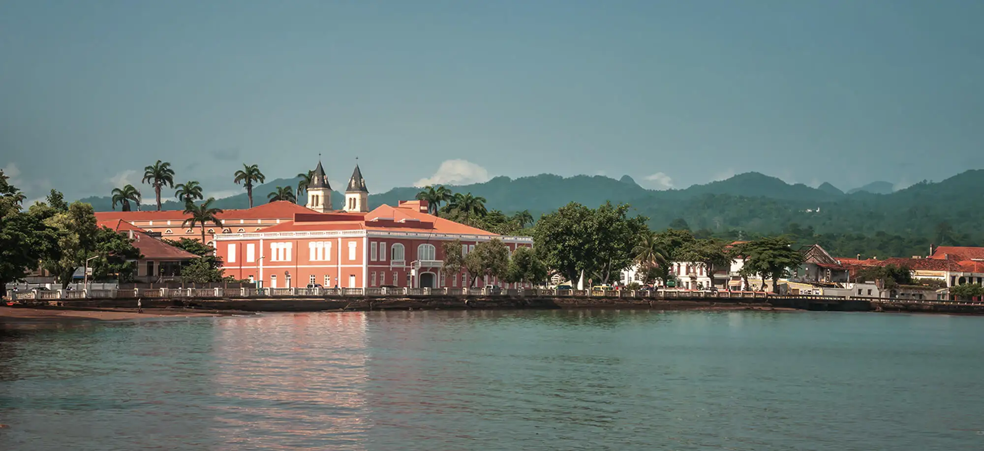 image-viajar-a-santo tome y principe-santo tome-g-3.webp - Pangea Viajes