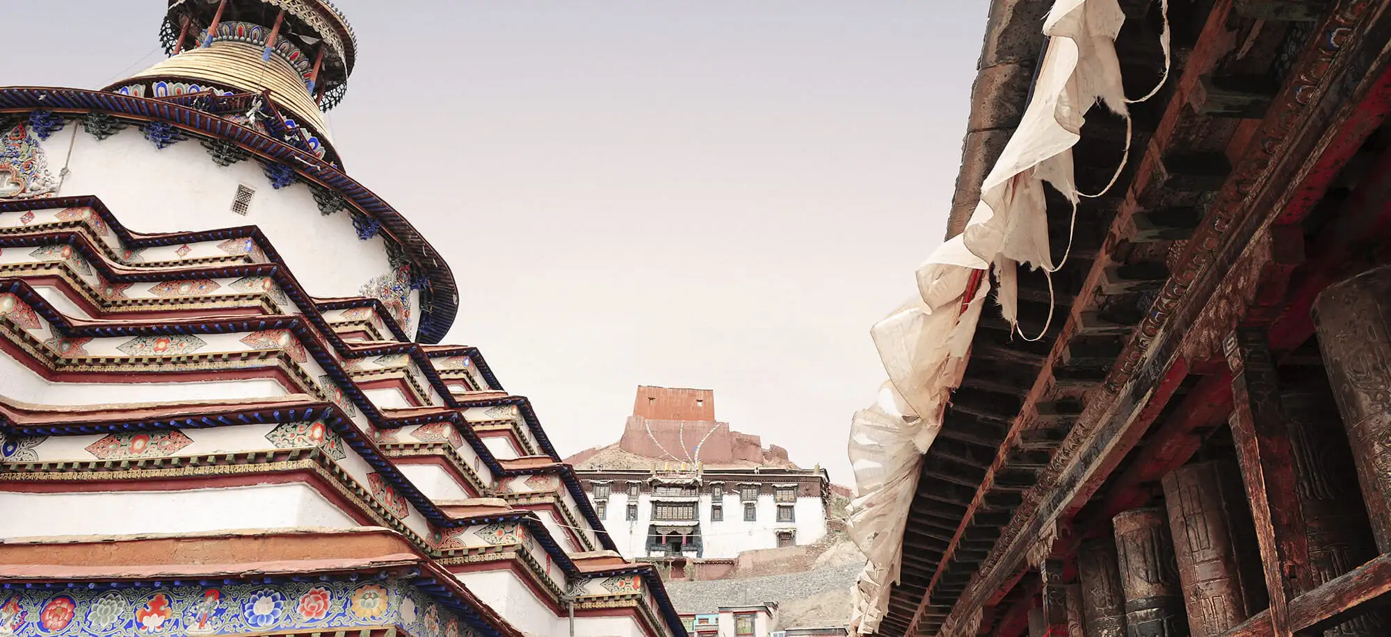 image-viajar-a-tibet-pelkor-chode-g3.webp - Pangea Viajes