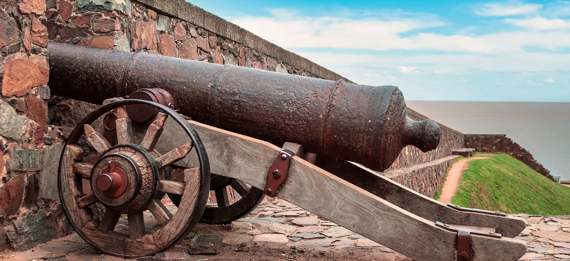 image-viajar-a-uruguay-colonia-del-sacramento-g1.webp - Pangea Viajes