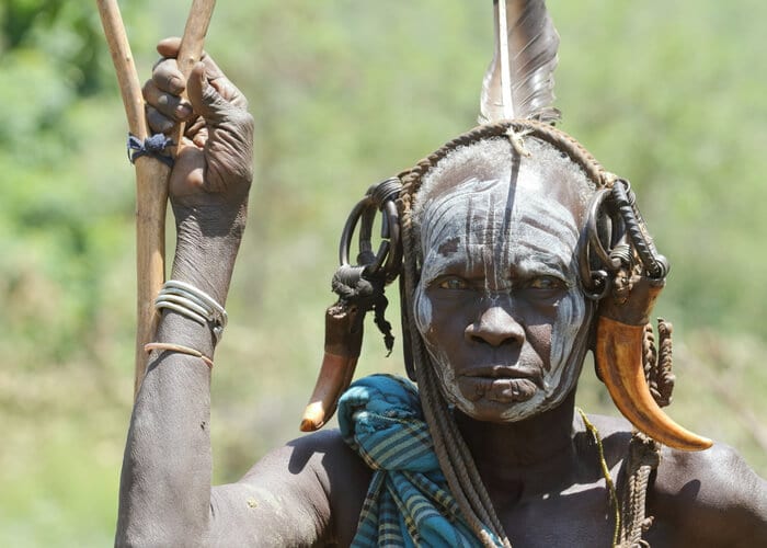 viaje-a-etiopia-tribu-mursi