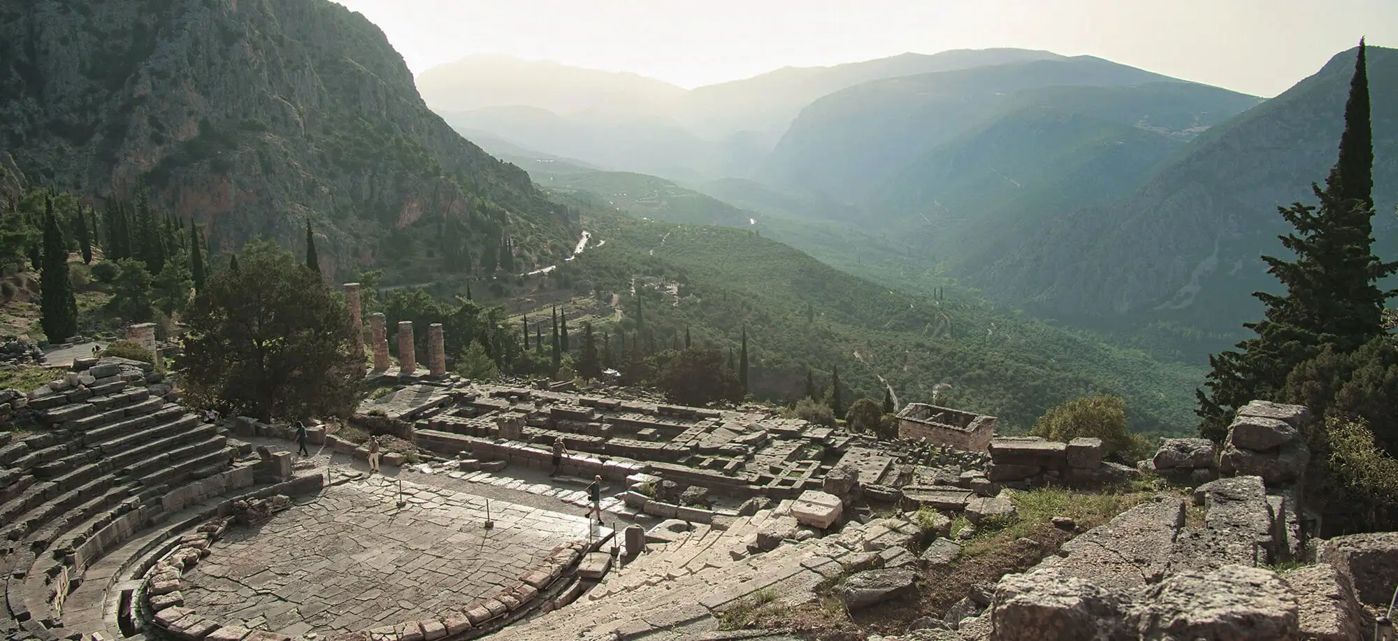 Viatges al Peloponès i Delfos