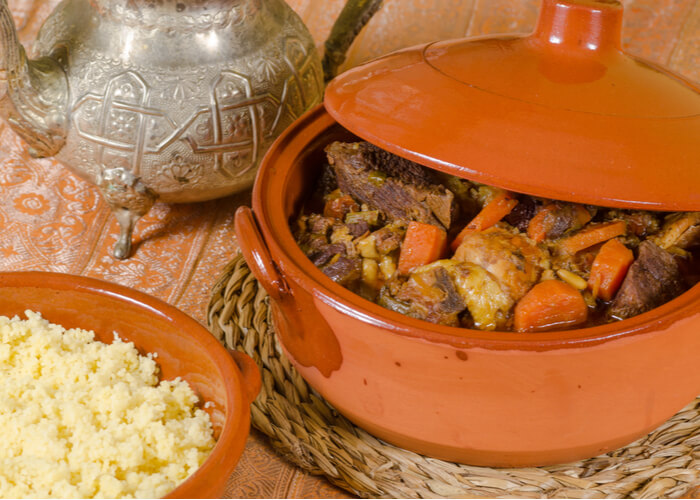 viaje-a-marruecos-imprescindible-gastronomia-couscous-y-tajin
