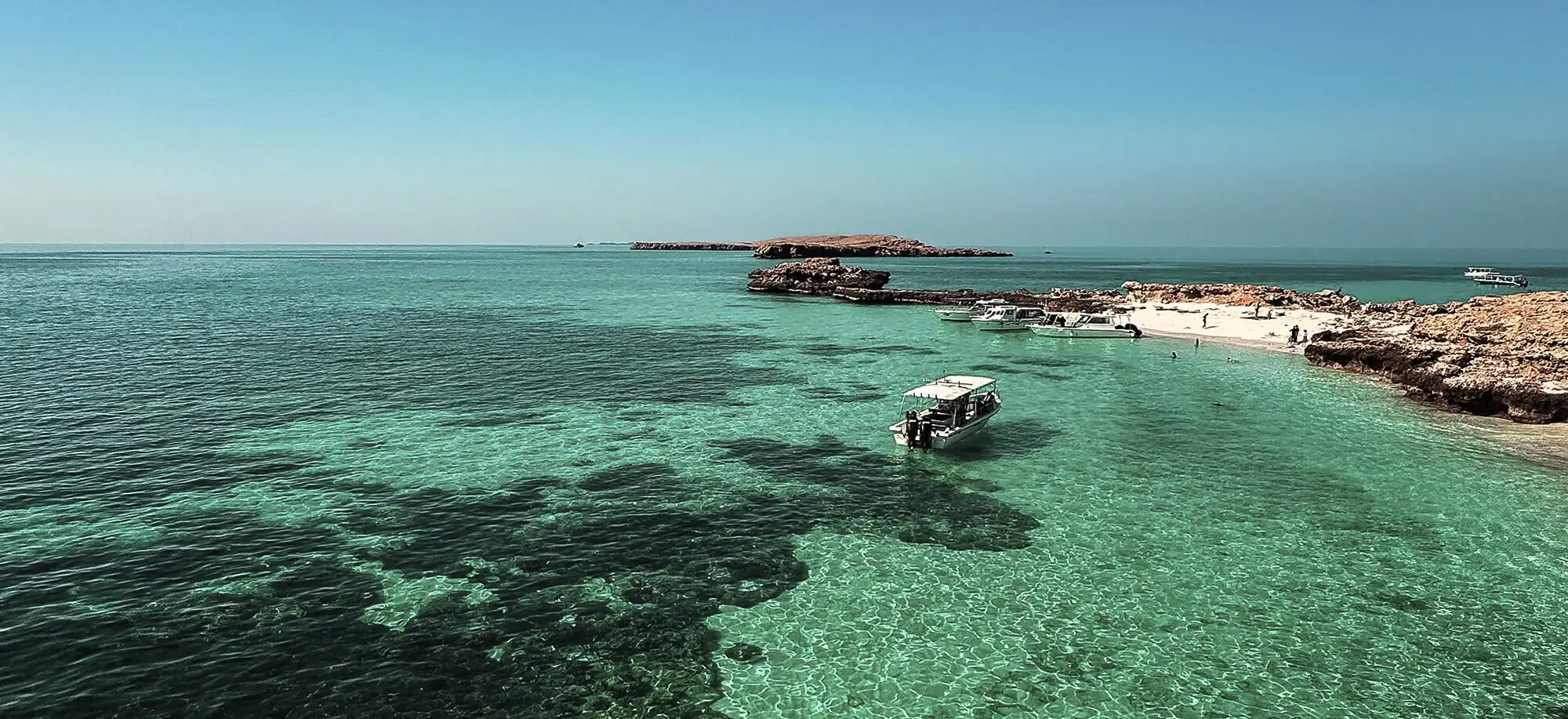 image-viaje-a-oman-buceo-isla-dimaniyat-g1.jpg - Pangea Viajes