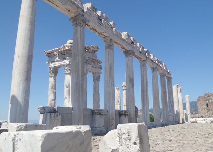 viaje-a-turquia-diferente-pergamo-ruinas