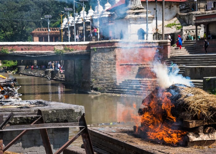 viaje-nepal-pashupatinath